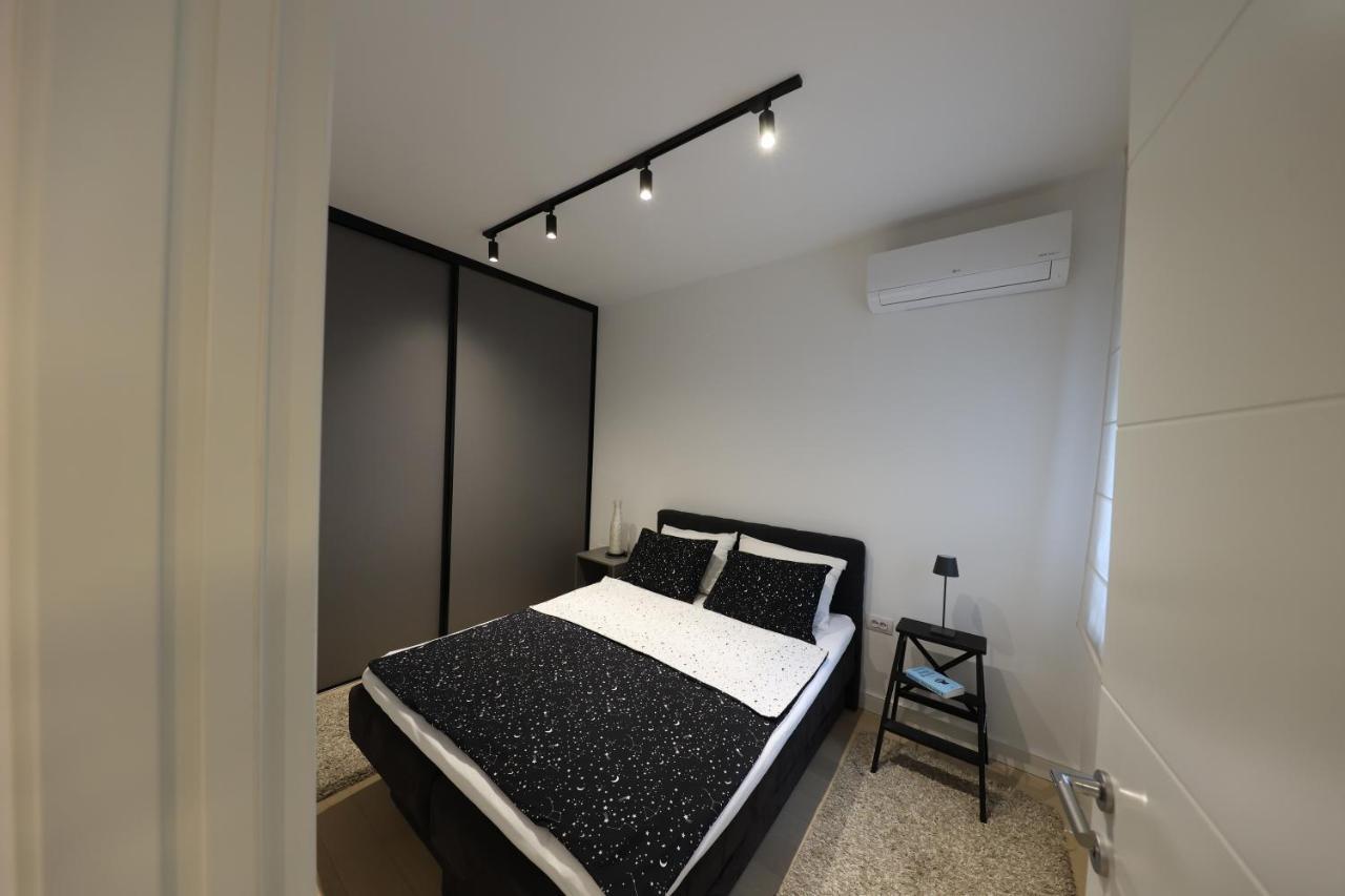 Modern Apartment In The Heart Of Beograd Ngoại thất bức ảnh