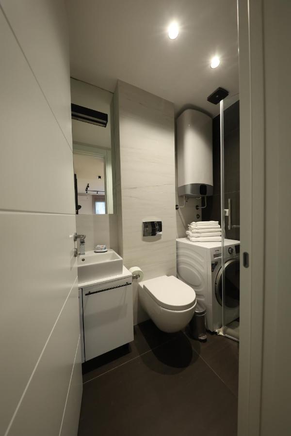Modern Apartment In The Heart Of Beograd Ngoại thất bức ảnh