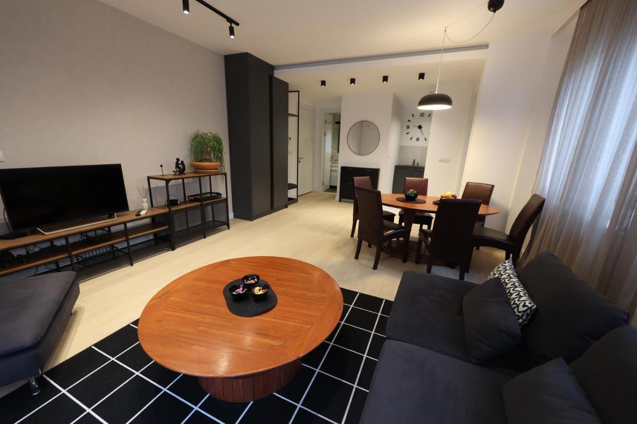 Modern Apartment In The Heart Of Beograd Ngoại thất bức ảnh