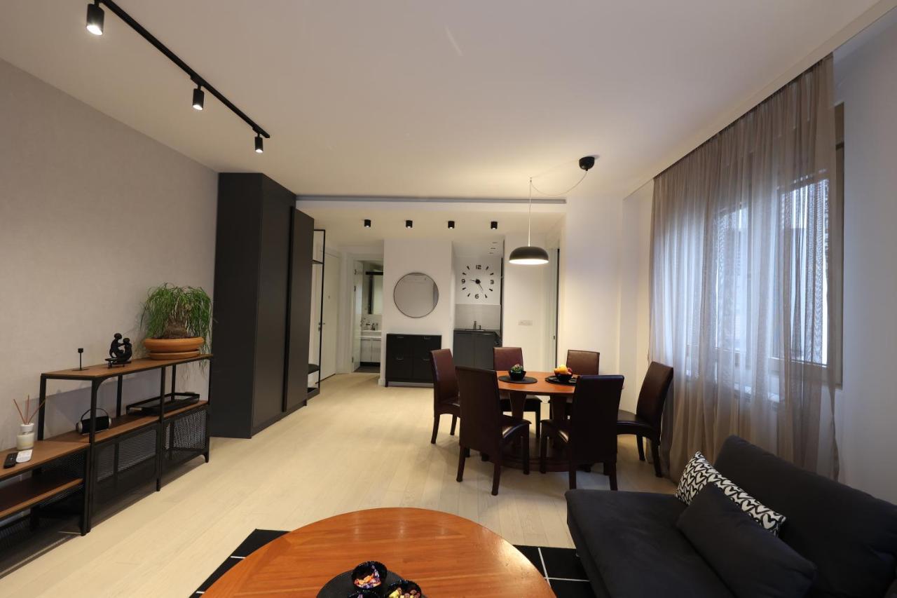Modern Apartment In The Heart Of Beograd Ngoại thất bức ảnh