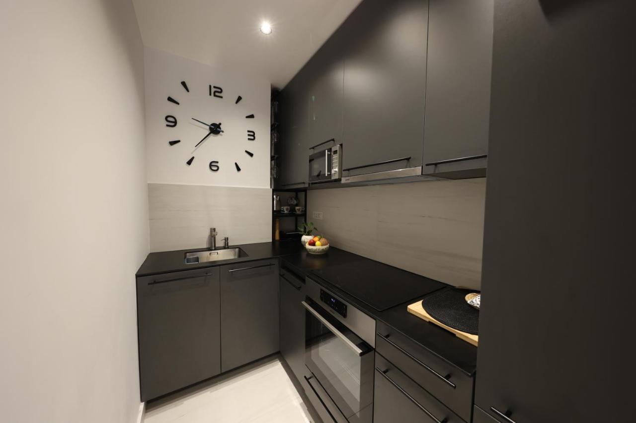 Modern Apartment In The Heart Of Beograd Ngoại thất bức ảnh